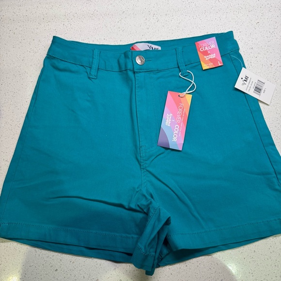 YMI Bermuda Shorts Casual Style - multiple colors available - Size L - Picture 9 of 16